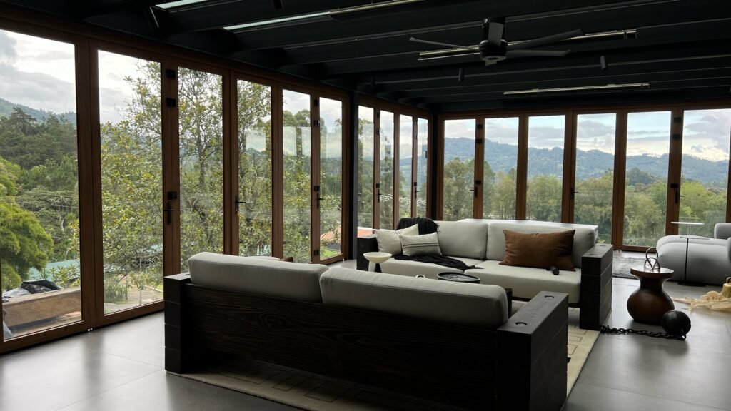 Puertas plegables en PVC europeo para control térmico