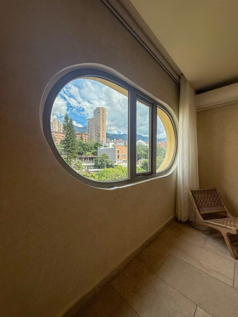 Ventana en PVC Curva para contol de ruido